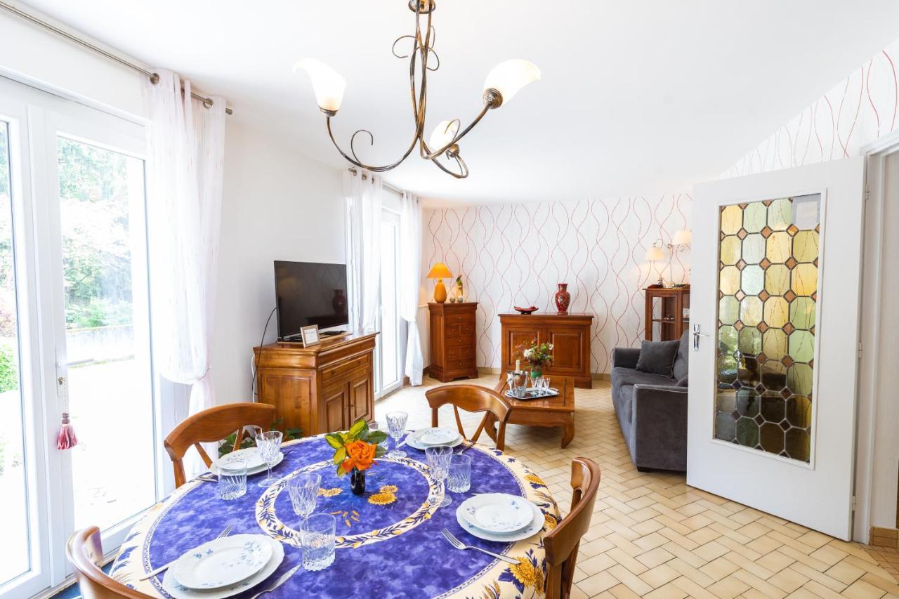 Clos Fleuri : With Amazing Gardens * Amboise